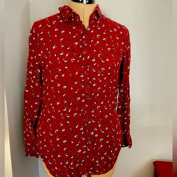 Banana Republic boyfriend fit button up - Picture 1 of 4